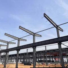 Versatile Prefabricated Steel Building for Workshops and Warehouses - Image 3