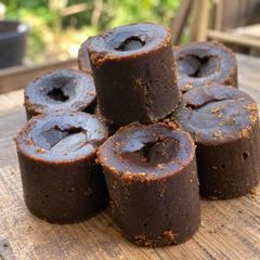 Premium Indonesian Arenga Palm Sugar – Traditional Block / Jaggery - Image 2