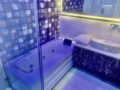 Hotel Bathroom Interior Designing Service - Image 1