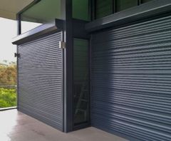 Remote Operated Rolling Shutter Height 9feet Thickness 35mm Style Full Height Material Mild Steel Brand Sandeep Sales Operating Method - Image 4