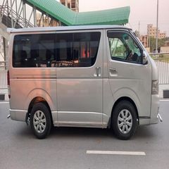 High Grade 2022 Hiace Left Hand Drive Diesel Van Manual Transmission Euro 4 Emission Standard 11-20 Seats - Image 1