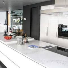 Artificial Quartz Stone Big Slabs White Calacatta Quartz Slabs - Image 6