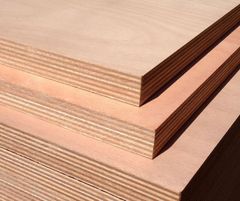 Economical Softwood Plywood Sheets for Packing, Pallet, and General Use Applications - Image 1