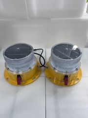 LED Aviation Obstruction Light with Solar Power Technology - Image 2