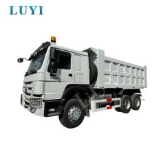 10ton 15 Ton Small Van Trucks 30ton Secondhand HOWO Box Cargo Trucks for Africa Market - Shandong Luyi Vehicle Co., Ltd