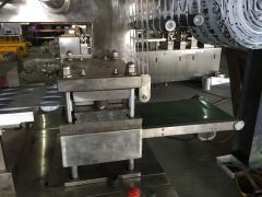 Full Automatic Pharmaceutical Pill Tablet Capsule Packaging Mini Blister Packing Machine - Image 4