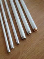 T4 Fluorescent Lamp, T4 Fluorescent Tube Voltage 220V Origin China Certification CE Model NO. FLT4/D HS Code 85393199 Trademark - Image 2