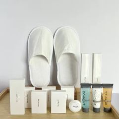 Customized Hotel Amenities Set Wholesale Hotel Toiletry Set Hotel Slippers - Image 3