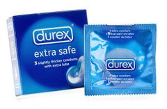 Durex Invisible Extra Thin Extra Lubricate Condom - Image 5