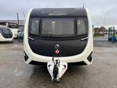 Reliable Swift Challenger 580 Modern Touring Caravan Comfortable Sleeping Area Perfect Holiday Choice Wholesale Price De - Image 5