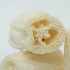 Sponge 4 Inch Natural Loofah Exfoliating Body Sponge Scrubber - Image 4