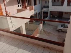 Aluminium Profile Glass Railing with Toughened Glass (12 mm) Design ...