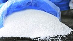 Urea 46% Nitrogen Fertilizer  Flavor none Type Granules Packaging 5O Kg Size 2- 4.75 mm Color pure white Content - Image 4