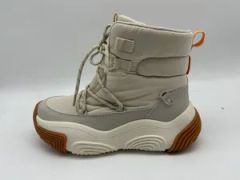 China Factory Custom Winter Plush Warm and Comfortable Hight-Top Platform Boots for Women - Fujian Ruihe New Material Technology Co., Ltd