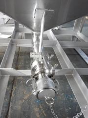 Customized SS304 IBC Container Liquid Storage Tank for Beverage - Image 4