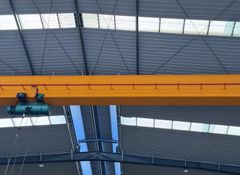 Indoor Single Beam 5 Ton Bridge Overhead Crane with Hoist - Image 2