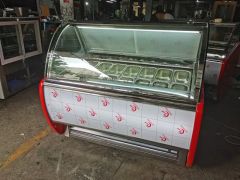 Eye-Catching Gelato Display to Boost Sales Showcase Power 835W Origin China Weight 200kg Capacity 201-250L Trademark - Image 4