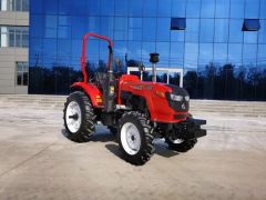 Powerful 704 Tractor with Air Conditioned Cabin - Image 5
