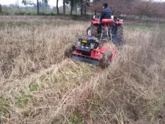 Lightweight Brush Cutter with Ergonomic Handle for Easy Use - Image 4