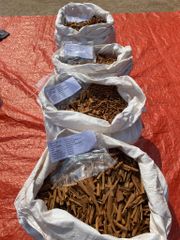 Vietnam Stick Broken Cinnamon From Yen Bai Province High Quality Single Spices Dried With Skin Wholesale 2022 - Image 2