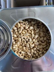 Wholesale Cashew Nut Sell Vietnam Products Quality High Dried Grade - Image 3