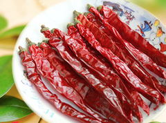 Top Product 100% Pure Dried Chili Best Natural Hot Dry Red Chili Top Quality Dried Red Chili From Vietnam - Image 4