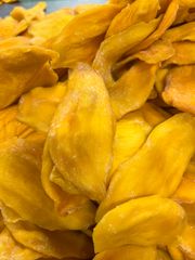 WHOLESALE FACTORY PRICE GOOD QUALITY HOT SALE SLICED DRIED MANGO WITH SUGAR VIETNAM - Image 6