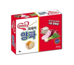 ONION FLAVOR CRACKER FROM VIETNAM- PAPER BOX 400GR - HIGH QUALITY SALTY THIN BISCUITS - 12 MONTH SHELF-LIFE - Image 1