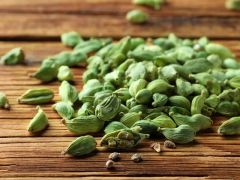 Premium Indian Whole Green Cardamom (Green Elaichi) | 6mm, 7mm, 8mm & Super Bold | High Aroma Export Quality - Image 3