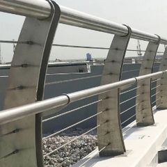 Silver Bar SS Bridge Railings, Wall Design Bar Material SS Color Silver Position Bridge Mounting Type Wall Strength - Image 2