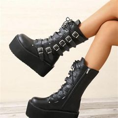 Boots - Image 2