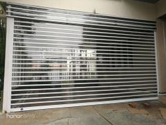 Polycarbonate Rolling Shutter Application Mall Operation Manual UV Protection Yes Panel Thickness 2 mm Surface Finish - Image 1