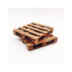 Export grade wooden pallet available Grade Top Packaging Bulk Type wooden pallet Material Durable Natural Wood Function Storage And Transportation - Image 1