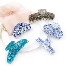 High Quality Large Hair Claw Acrylic Floret Hair Clips Fashion Jewelry Rhinestone Hair Claw Clips - Qingdao Finestyle Fashion Accessory Co., Ltd