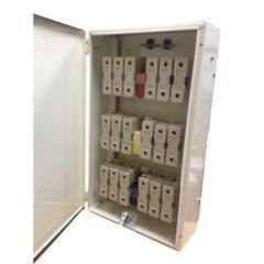 Three Phase Fuse Distribution Board, IP Rating: IP44 IP Rating IP44 Phase Three Phase Performance Smooth Usage Extensively - Image 1