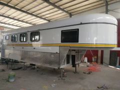 Custom-Made Gooseneck Carriage - Image 2