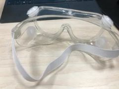 Disposable Sterile Goggles Origin China Group Uni-Sex Certification CE Model NO. LZ06018 Trademark Lingtech Clean Class Class 10-10000 - Shanghai Lingtech Technology Co., Ltd.