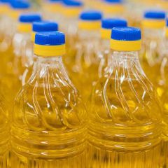 High Quality Refined Rapeseed Oil For Professional Kitchens Food Manufacturing And Cooking Applications - Image 1