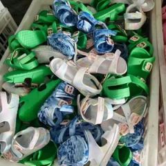 Girls Summer Sandals MixMatch 1225 EVA Flat 22-34 MOQ100 15D Gender Girls Season Summer Model NO. 1225 Toe Style Closed Sole Material EVA - Guangzhou Blm Import and Export Trading Co., Ltd.