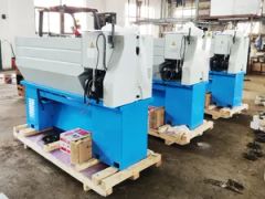Cq6240 One Meter Lathe Machine with Integral Iron Casting Machine Stand - Image 4