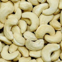 Organic Raw Dried Cashew Nuts Grade 1 Belgium Origin Box Packaging 24 Months Shelf Life - Image 5