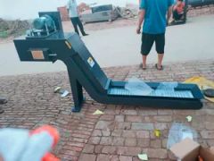 Customized Color Horizontal Conveyor for Iron Filling Collection Solutions - Image 3