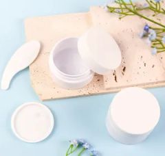 Refreshing Green Tea Infused Body Cream with Honey Extracts - Image 5