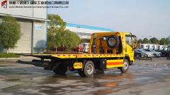 Compact Wrecker Machine for Urban Towing and Transport Needs - Image 6