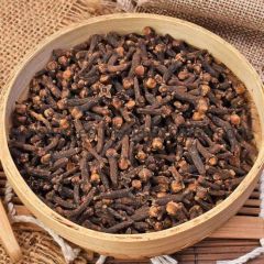 Dried Whole Cloves Available For Large Quantity Purchasing By Spice Wholesalers And Retail Suppliers - Image 1