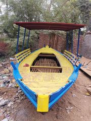 Petrol Powered FRP Speed Boats Power Source Petrol Durability Exceptional Corrosion Resistance High Hydrodynamic Finish - Image 2