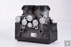 Knorr Ebs Dual-Channel Module K057766 Essential Component for Efficient Truck Brake Systems - Image 2