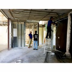 Home Renovation Services Service Type Home Remodeling Budget Focus Budget Efficiency Materials Used Premium Materials Construction Quality High - Image 3