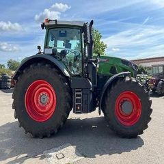 Premium Fendt 930 Vario Tractor For Sale Powerful 4WD Farm Machine Ready For Heavy Agricultural Work At Wholesale Price - Image 1