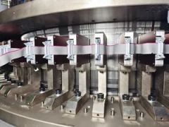 Circular Knitting Machines Produce Fine Interlocking Fabrics - Image 3